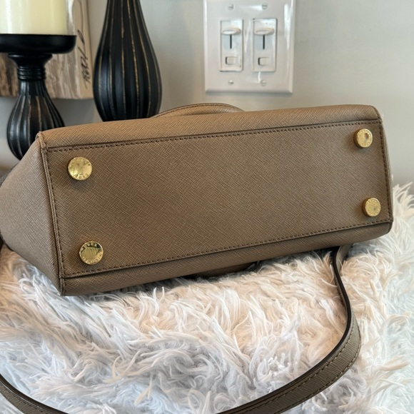 Michael kors handbag - Picture 5 of 17